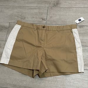 NWT Gap shorts size 8 Tall